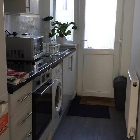 Quiet Studio By Lloyd Park Appartement South Norwood Buitenkant foto