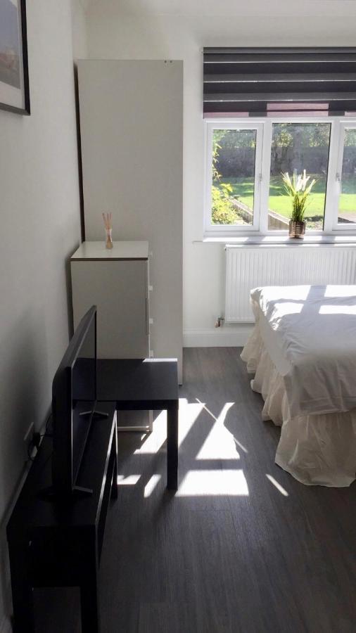 Quiet Studio By Lloyd Park Appartement South Norwood Buitenkant foto
